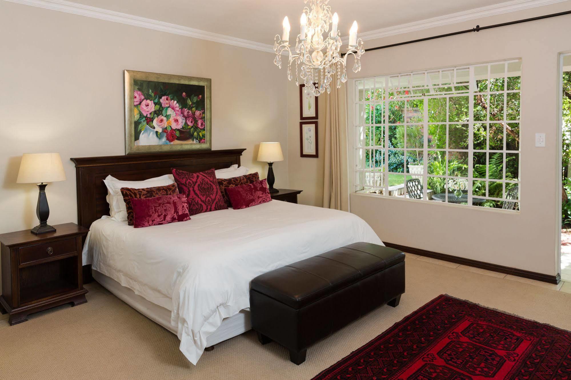 La Vieille Ferme Hotel Johannesburg Exterior photo